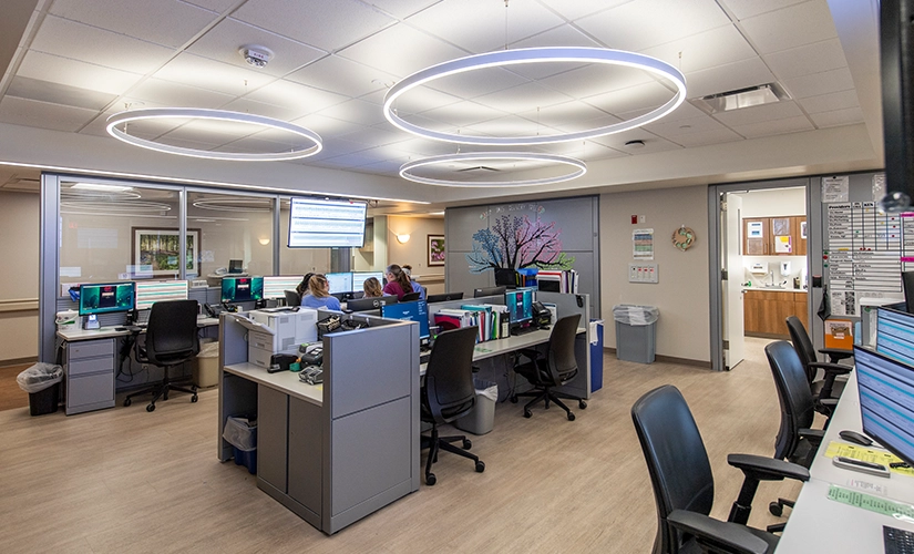 Hospital birthing center staff working at Aurora Medical Center – Kenosha